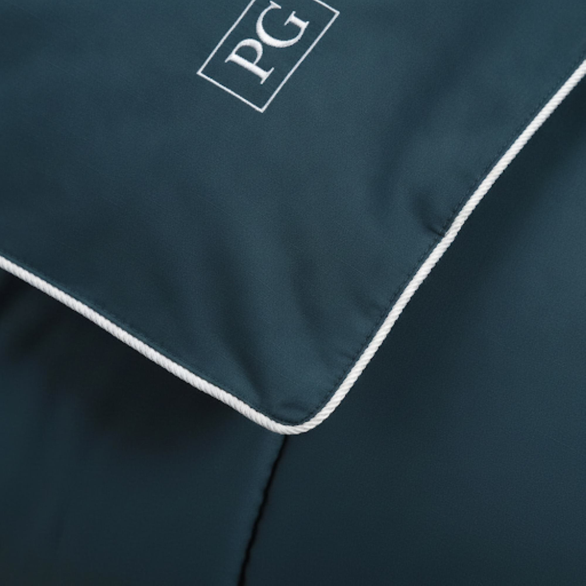 Signature Down Alternative Cotton Comforter
